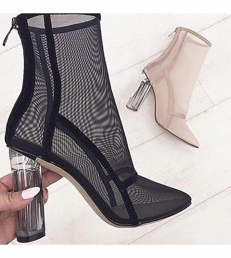 Туфли сетка. Ботильоны женские stradivarius. Туфли сеточные. Сапожки в сеточку летние. Сапоги сеточка мартин.