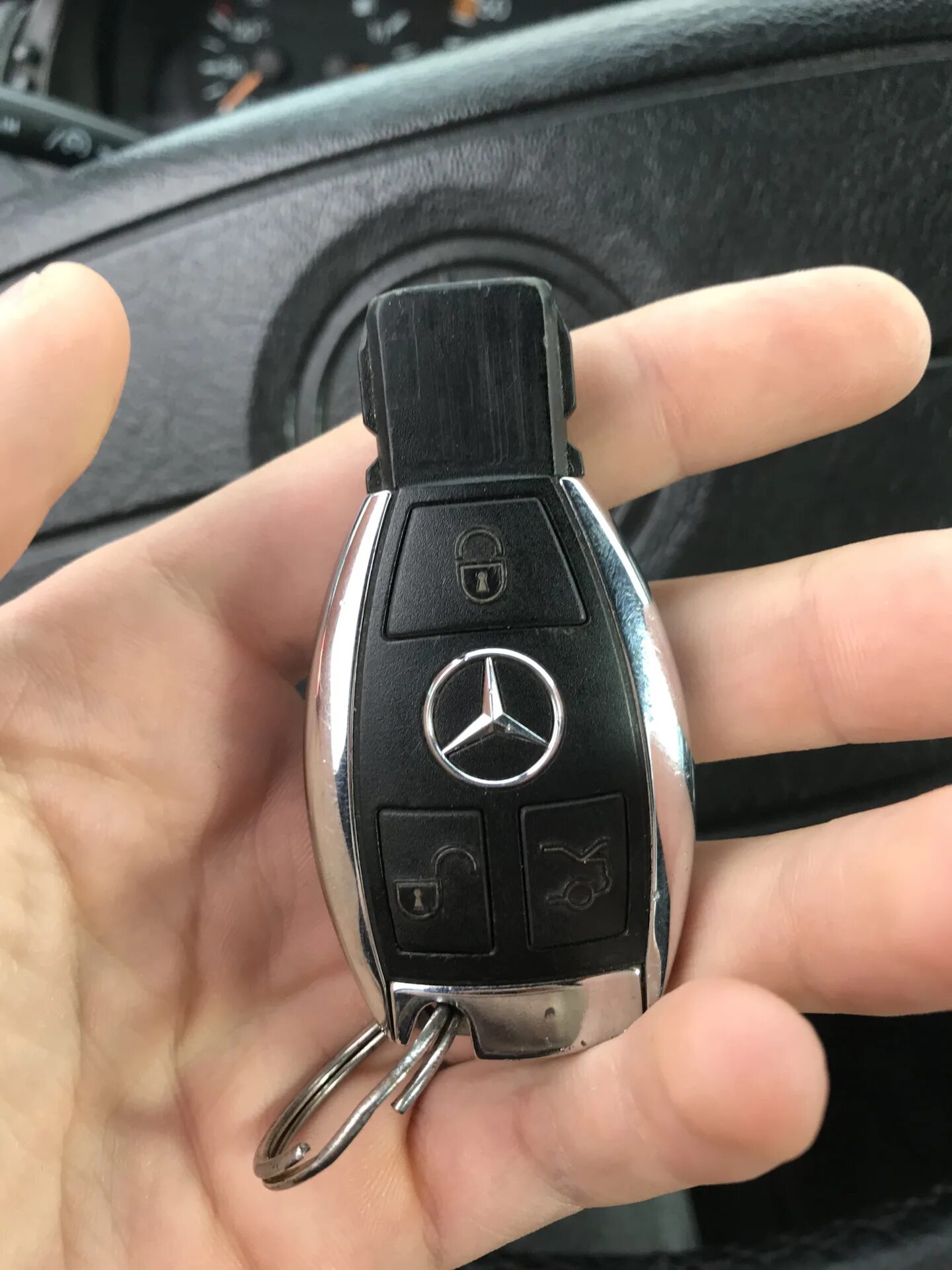 Ключ Mercedes w210 ИК. Ключ Мерседес 210. Смарт ключ мерс 210. Ключ Мерседес 202, 1993.