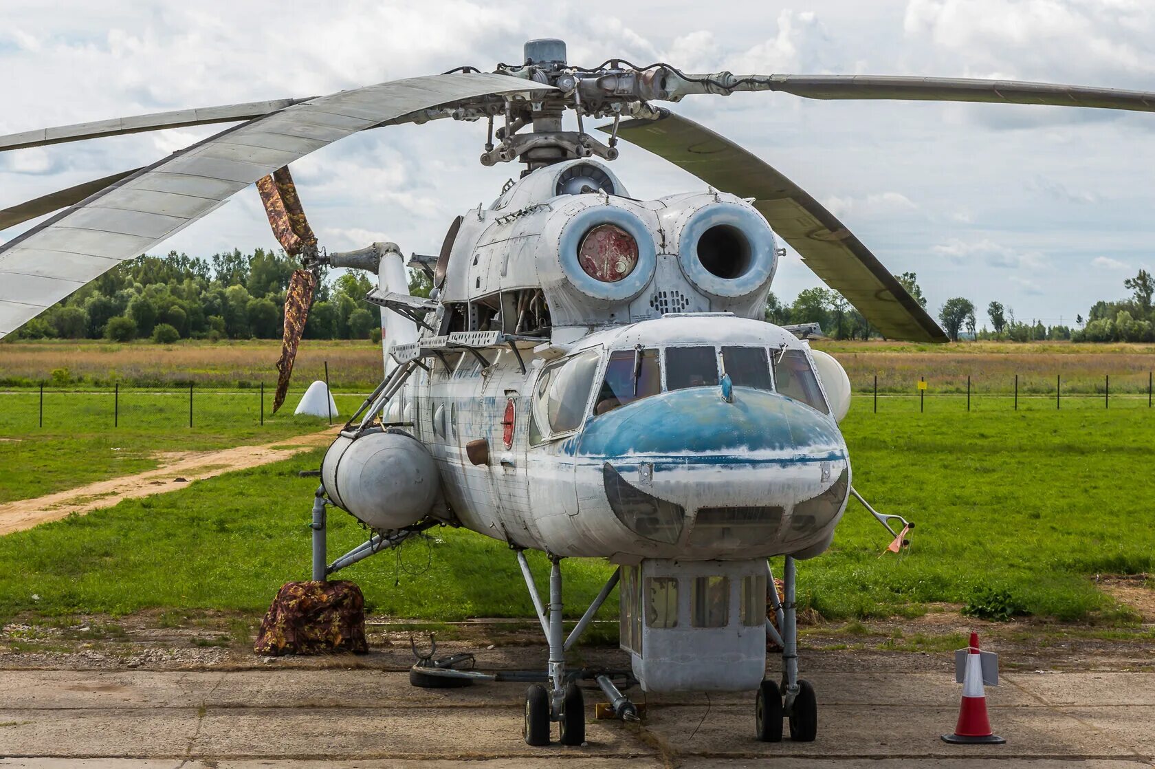 Реал ми 10 про. Ми-10 вертолёт. Mil mi 10. Ra-04127. Вертолет кран ми-10.