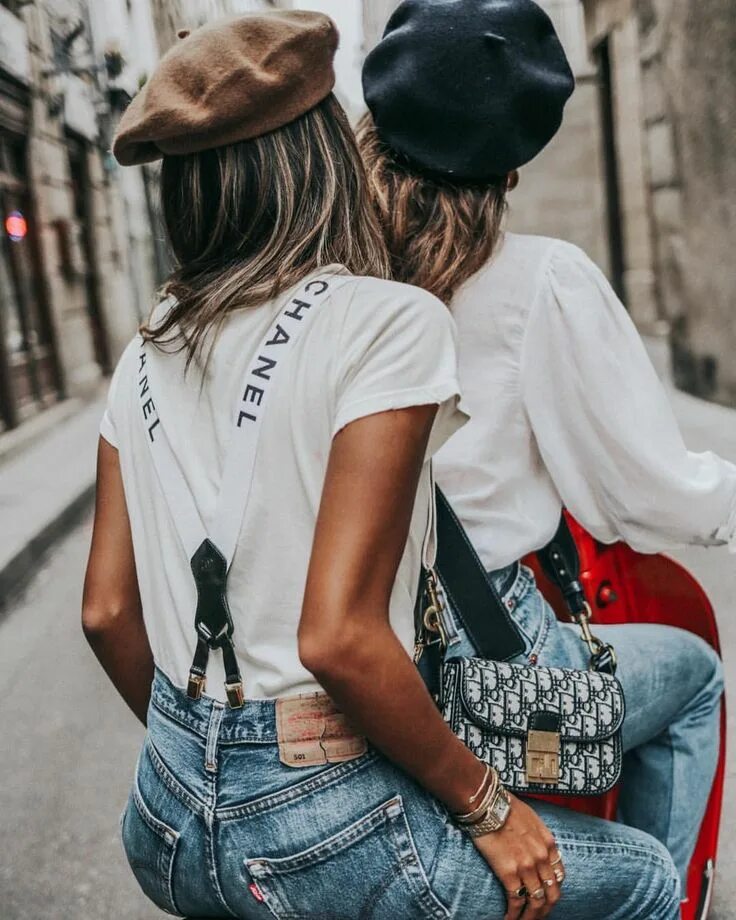 A style by 2