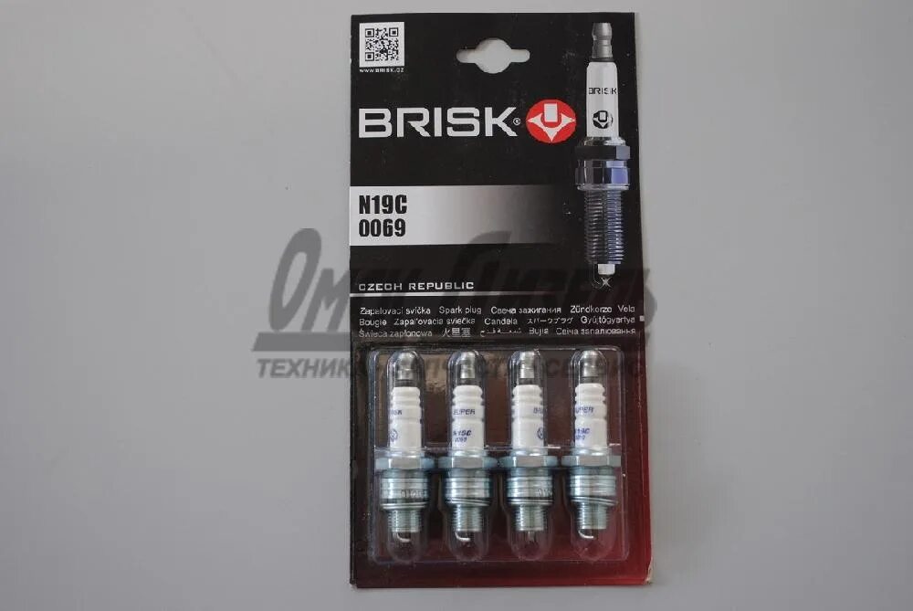 Свечи зил 131. Свеча Brisk super n19c. Свечи "Brisk" (n19 c). Свечи Brisk n19-j. Свечи Бриск 19.