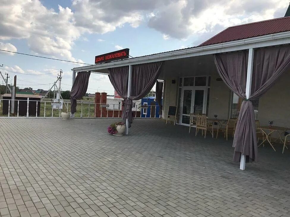 Версаль брюховецкая гостиница. Версаль брюховецкая. , 378, станица брюховецкая. Станица брюховецкая, кафе версаль. Версаль брюховецкая гостиница.