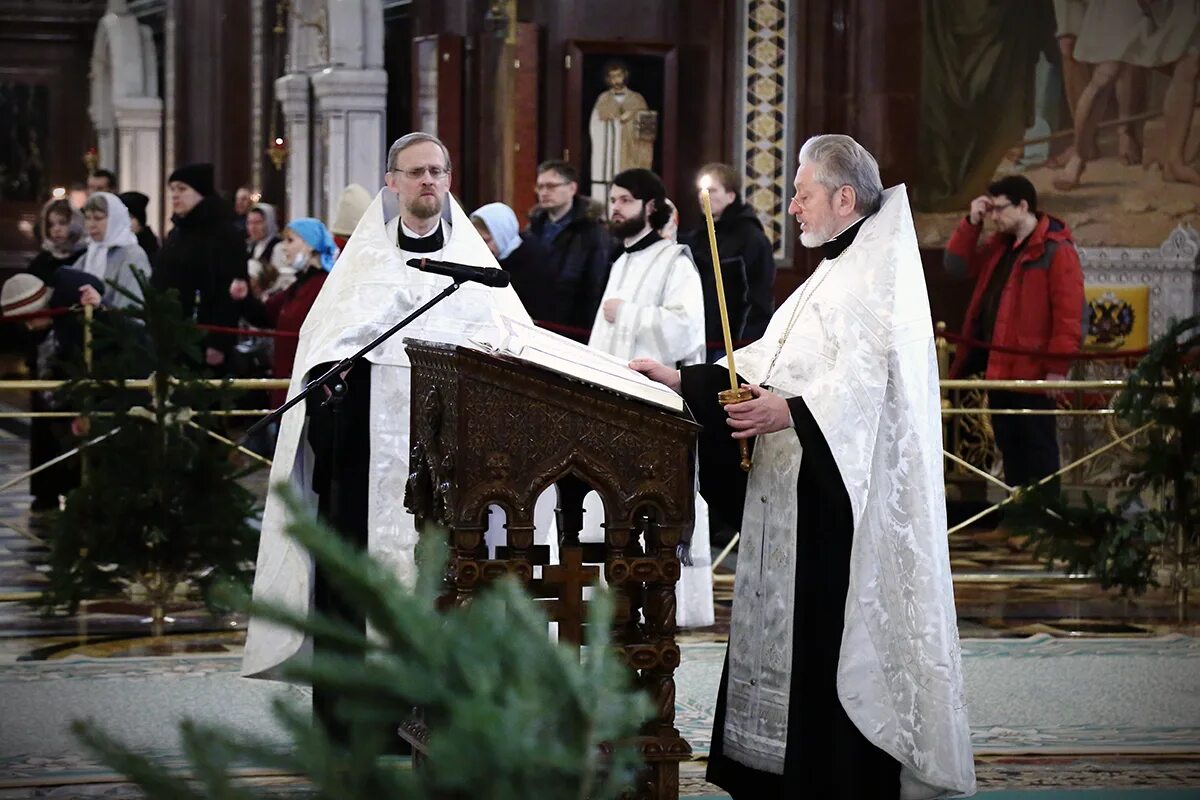 С рождеством христовым для монастыря. Иоанна в храме прп. Служба 6 января утром в церкви. Диакон храма христа спасителя. Служба 6 января утром в церкви.