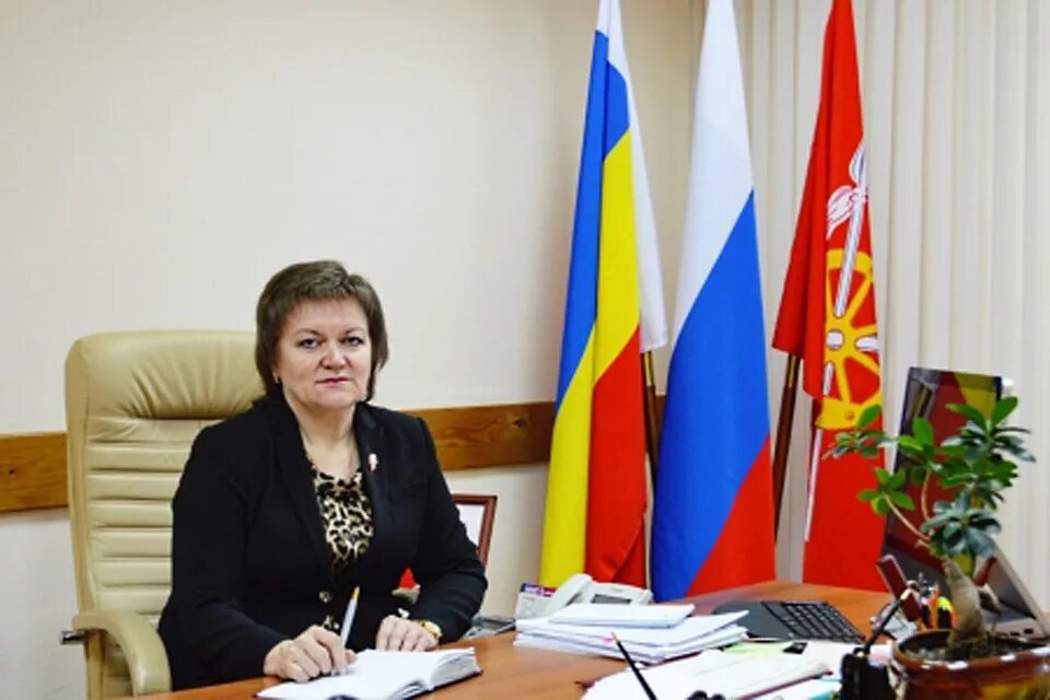 Глава Октябрьского района Сергей Кузнецов поздравляет жителей муниципалитета с Д