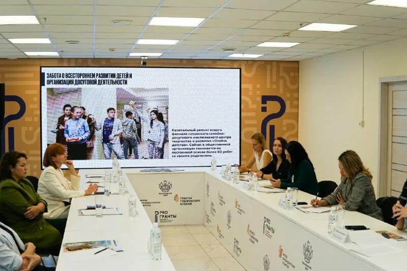 Alias group. Редакция числа самара. Мка арбат. Сбербанк 2023. Эйнштейн пати фото.