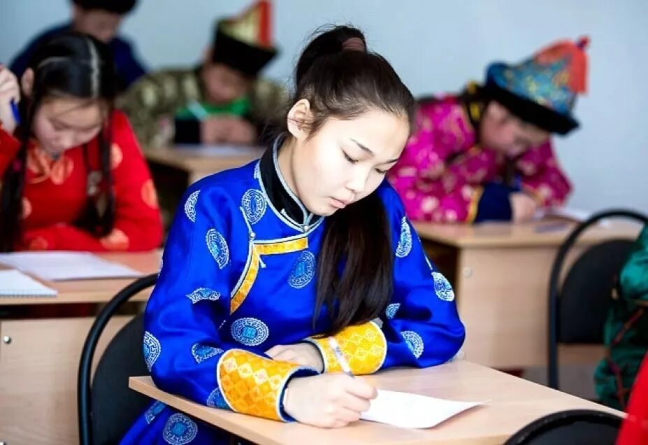 буряты в школе. буряты разговаривают. буряты разговаривают. хакасы и буряты. урок бурятского языка.