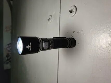 Фонарь fenix c6