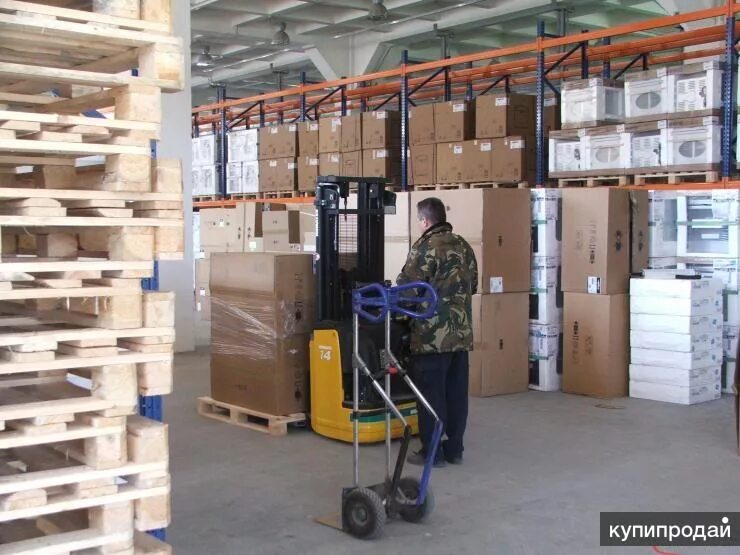 Техника используемая на складе. Комис техника склад. Мегатранс склад в Махачкале. Какие машины используют на складах.