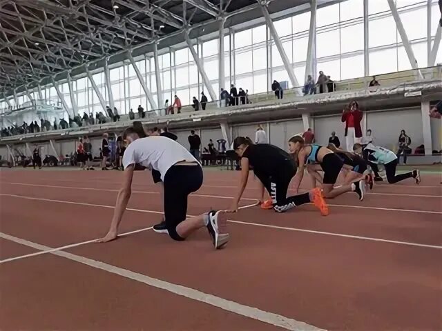 Дворец спорта легкой атлетики. Дворец легкой атлетики самара. Дворец спорта манеж липецк. Легкоатлетический манеж новогорск. Новокуйбышевск стадион легкой атлетики.