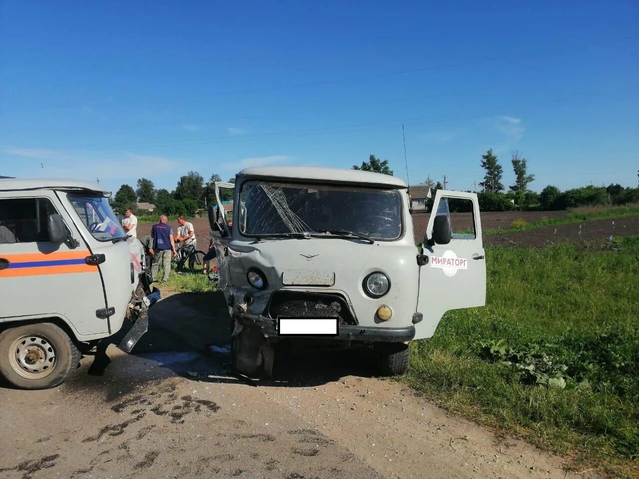 Погода в шаблыкино орловской на неделю. УАЗ Буханка Лесоохрана. Шаблыкино Орловская область. ДТП Шаблыкино Орловской области. Авария в Шаблыкино Орловской области.