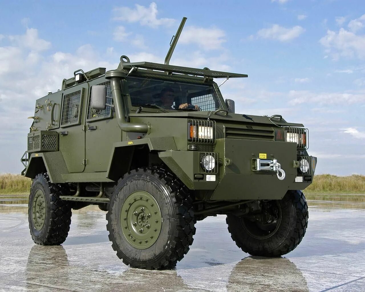 RG-32 Скаут. Бронеавтомобили RG 32. Урал 4x4 Хаммер.