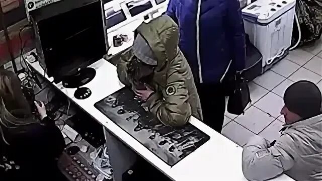 Обыск в ломбарде
