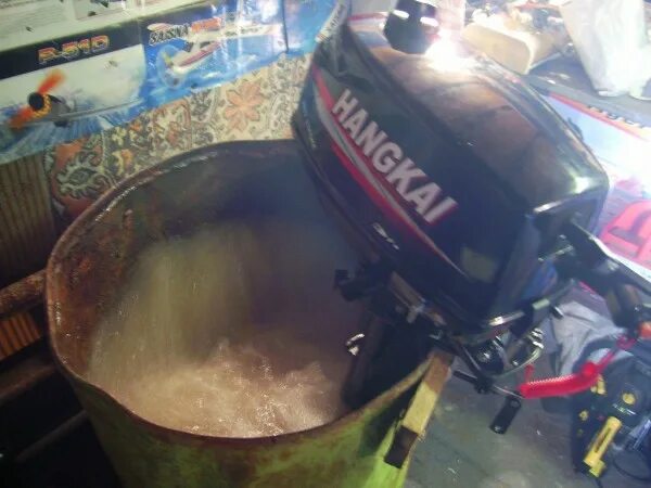 с. обкатка 4 тактного мотора. Suzuki df2. 9. 6.