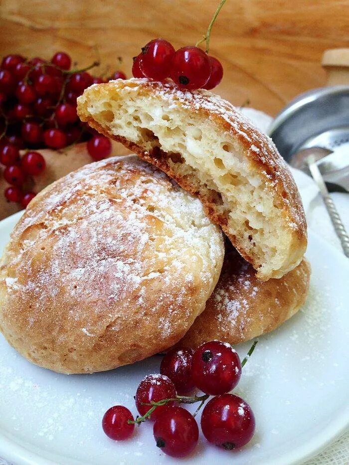 Сырники. Сырники в духовке. Творожники запеченные в духовке. Творожная выпечка. Рецепт пышного творожника