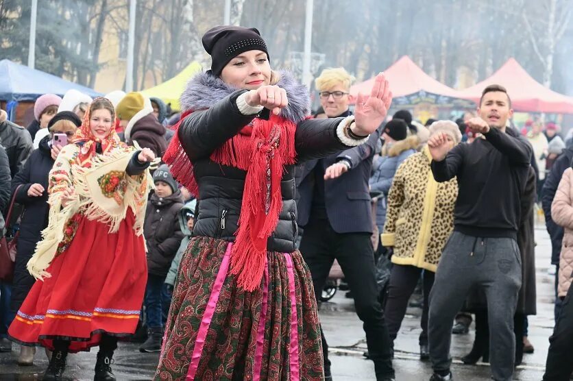 Масленица 2025 какого числа. Фоторепортаж масленица 2025. масленица губкин 2008 год. масленица в губкине 2025 фото. когда масленица в 2025.