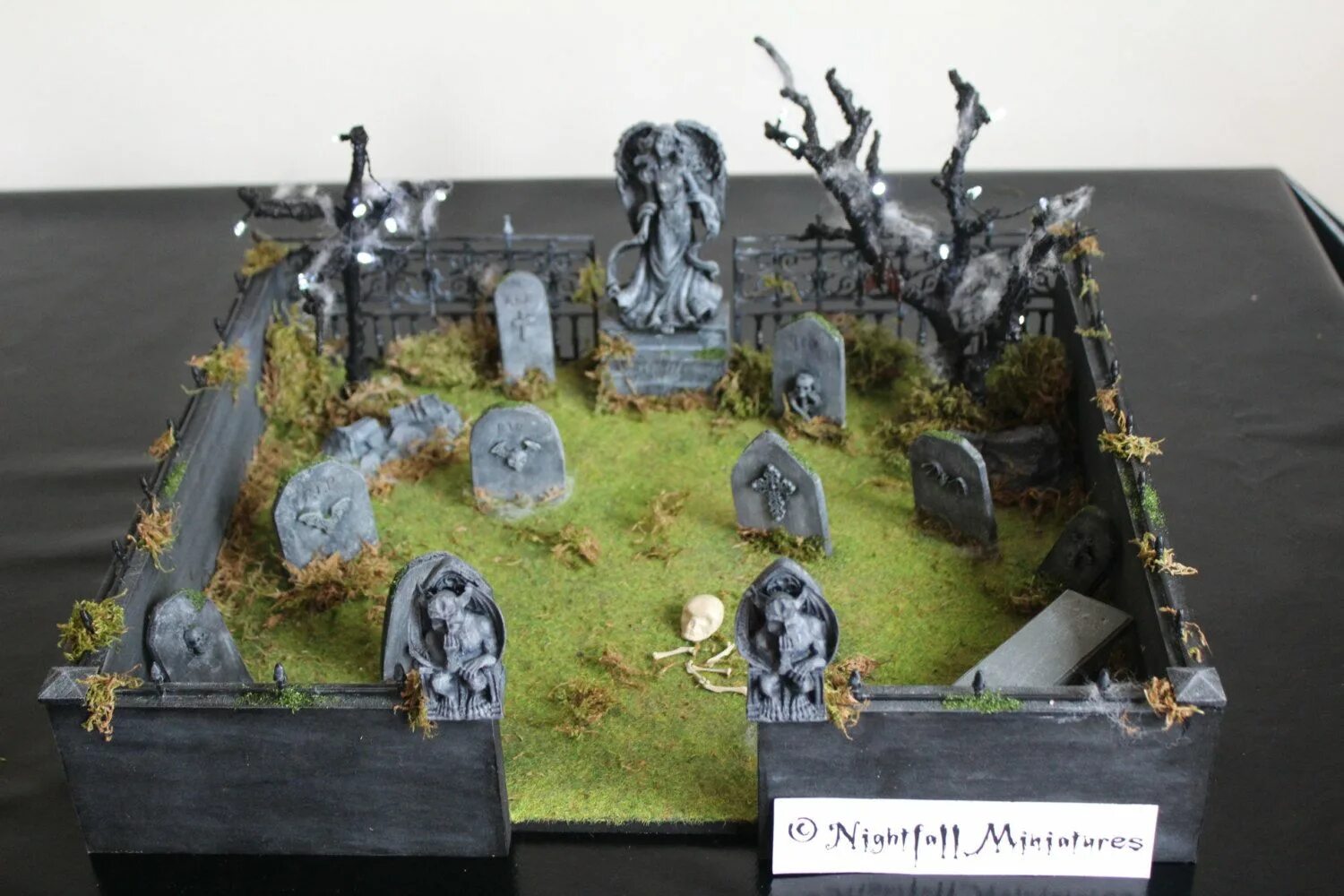 кладбище в 3d играх. макет кладбища. макет кладбища. кладбище модель. похоронный комплекс курган.