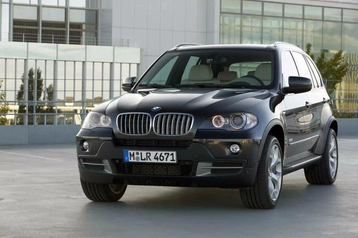 Бмв икс 5 8. BMW x5 e70 2010. BMW x5 II (e70). БМВ Икс 5 е 70. БМВ х5 е70 2010.
