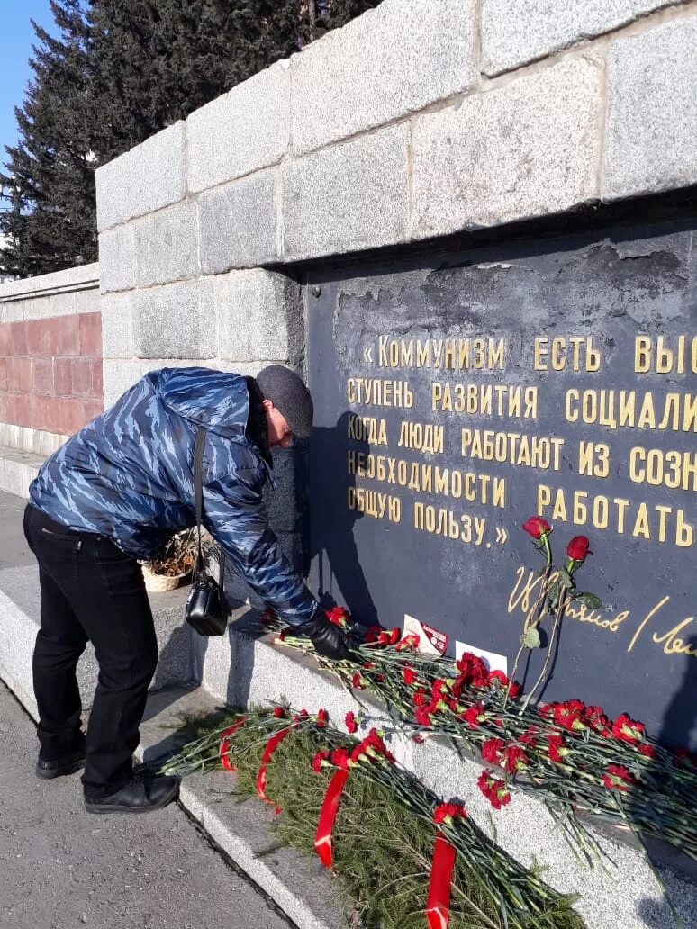 день смерти ленина. 21 января памятник ленину. день памяти владимира ильича ленина. сегодня день памяти ленина. день памяти ленина 21 января.