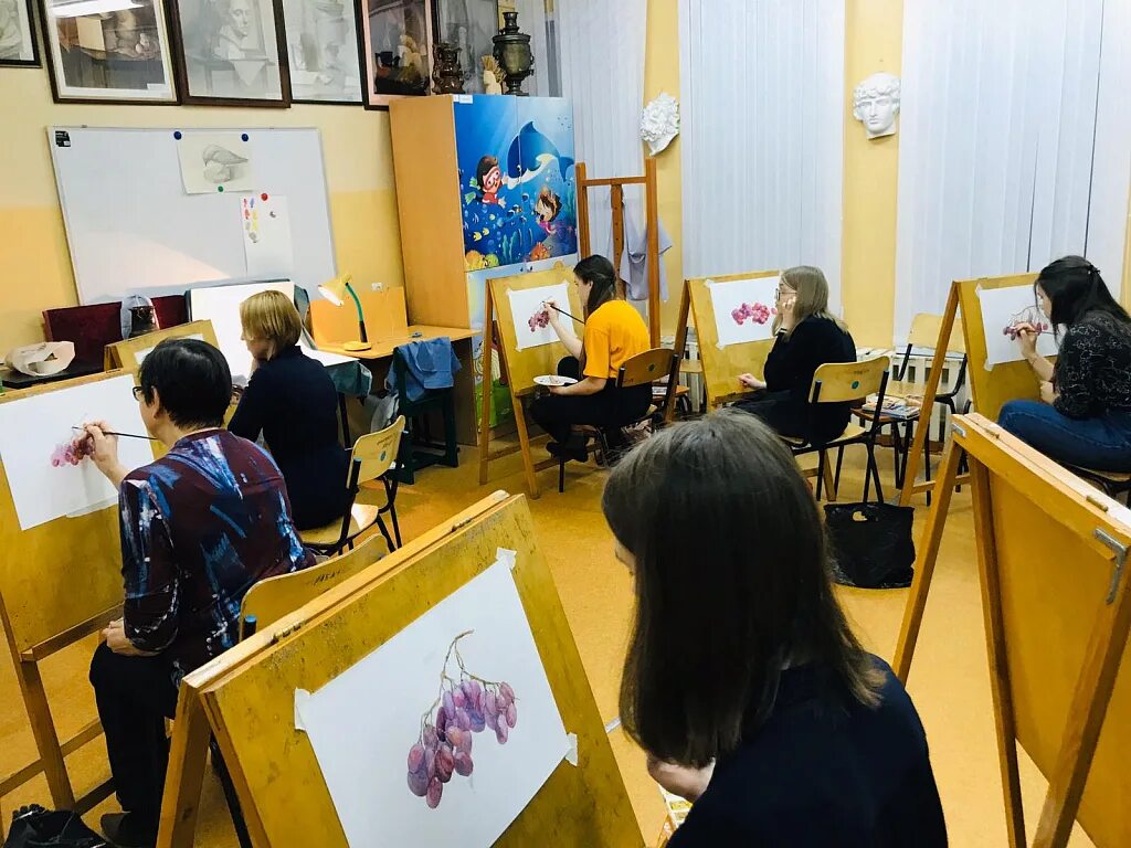 Ученики художественной школы. Занятие в детской художественной школе. Конкурс нади рушевой 2021. Детская художественная школа в реутове. Фотосессия в художественной школе.