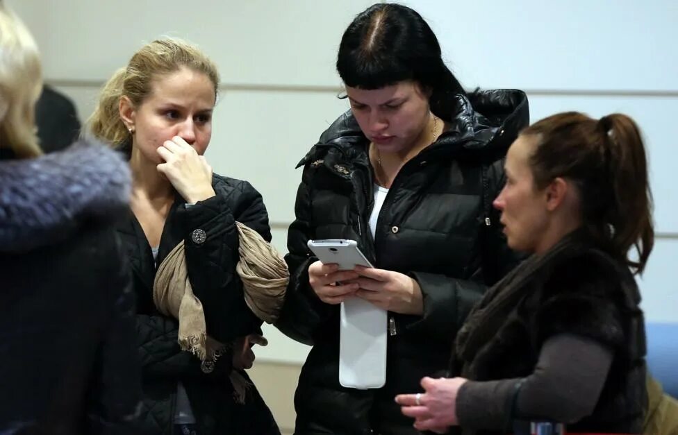 Родственники убитого. Родственники убитого. Родственники убитого. Родственники убитого. Если убьёт свободный человек свободного то за него имеют право мстить.