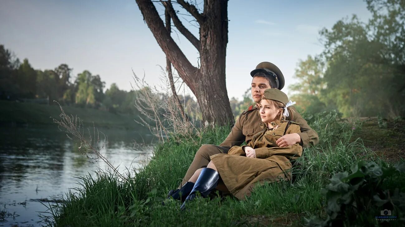 демотиваторы про любовь. влюбленные на войне. победа любит лучших. демотиваторы про сердце. ветераны вов демотиваторы.