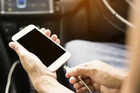 Почему садится смартфон