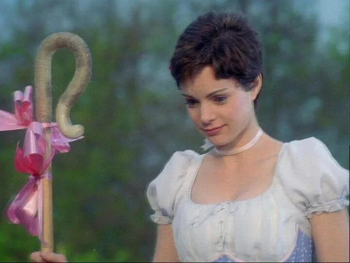 Уильям холман хант пастух. Сказка принцесса гусятница. Вирджиния льюис. Фильм десятое королевство овечки. Пастушка вирджиния 10 королевство.