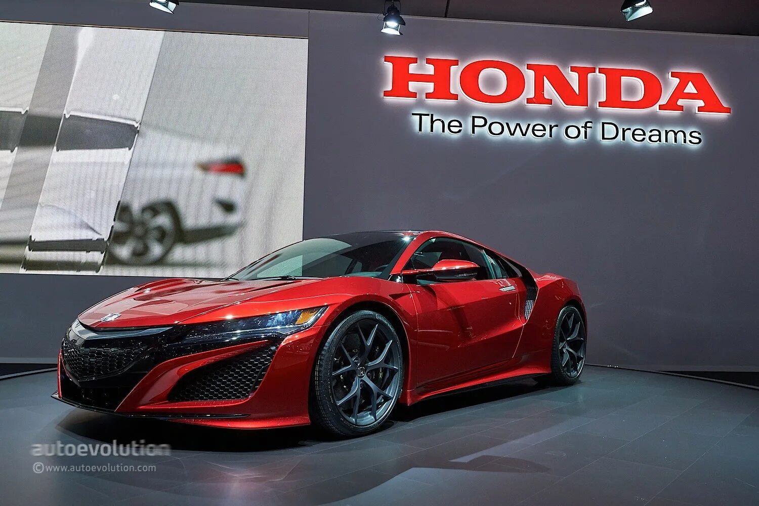 Honda перевод. Honda NSX 2015. Honda NSX гибрид. Хонда the Power of Dreams. Слоган Хонда.