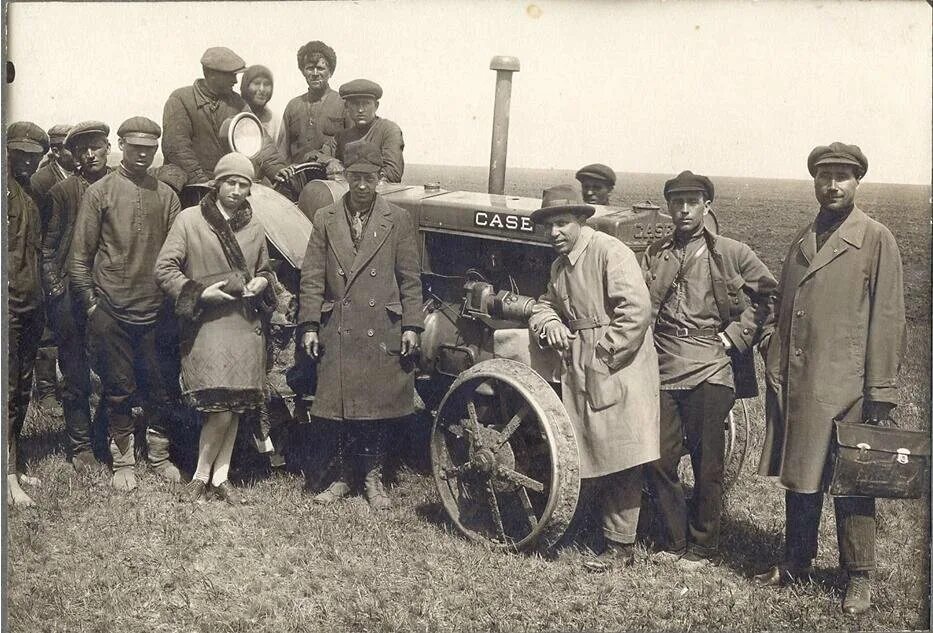 Кубань в 1930 году. Школа на кубани в 1920-1930. Кубань в 1930 году. Боец ркка 1917. Армавир мост через кубань станица старая.