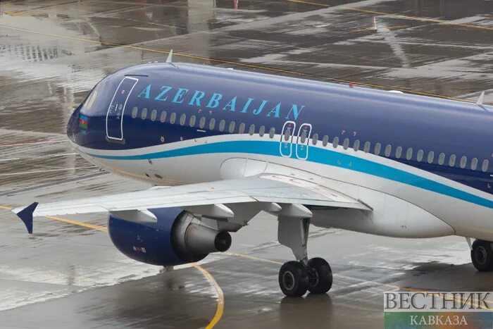 J2 azal. Самолет azal. самолет баку. azal направления. j2 811 azal.