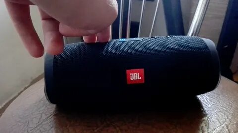 Как включить jbl charge