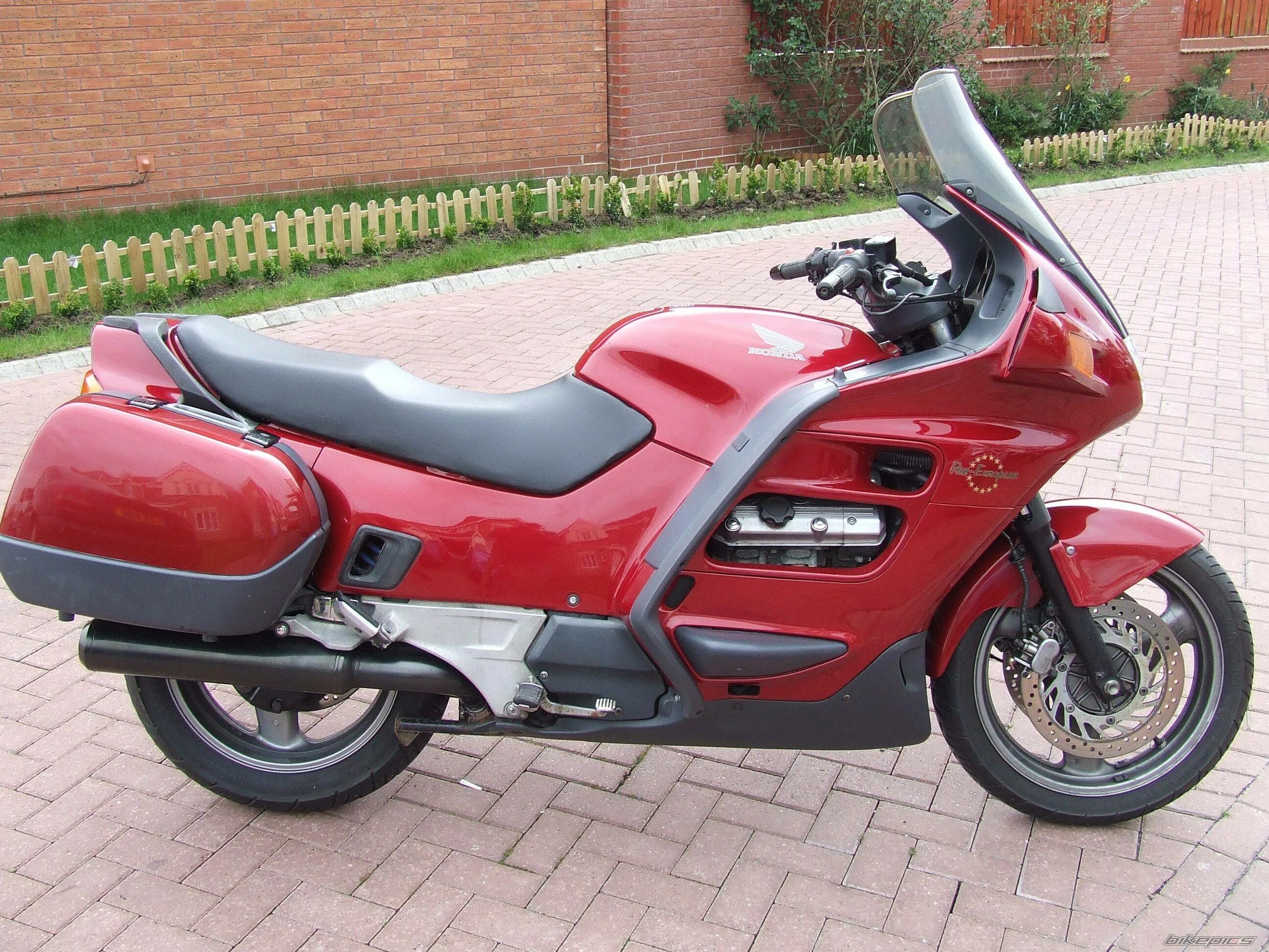 Хонда пан европеан. Honda st1100. Хонда пан европеан. Honda st 1100 pan. Хонда пан европеан.