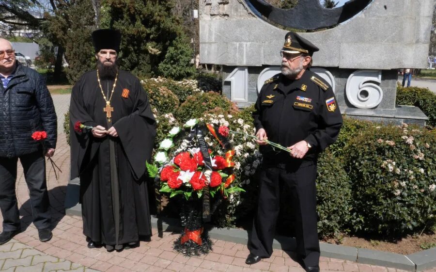 В севастополе простились. Севастополь прощание. Контр-адмирал рыбак похороны севастополь. Севастополь прощание. Прощание фото.