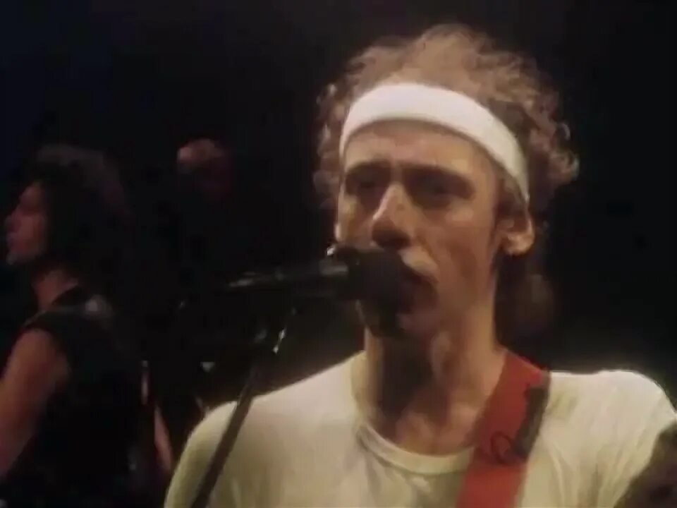 Dire straits heavy fuel. Heavy fuel. Dire straits heavy fuel. Dire. Dire straits on every street обложка.