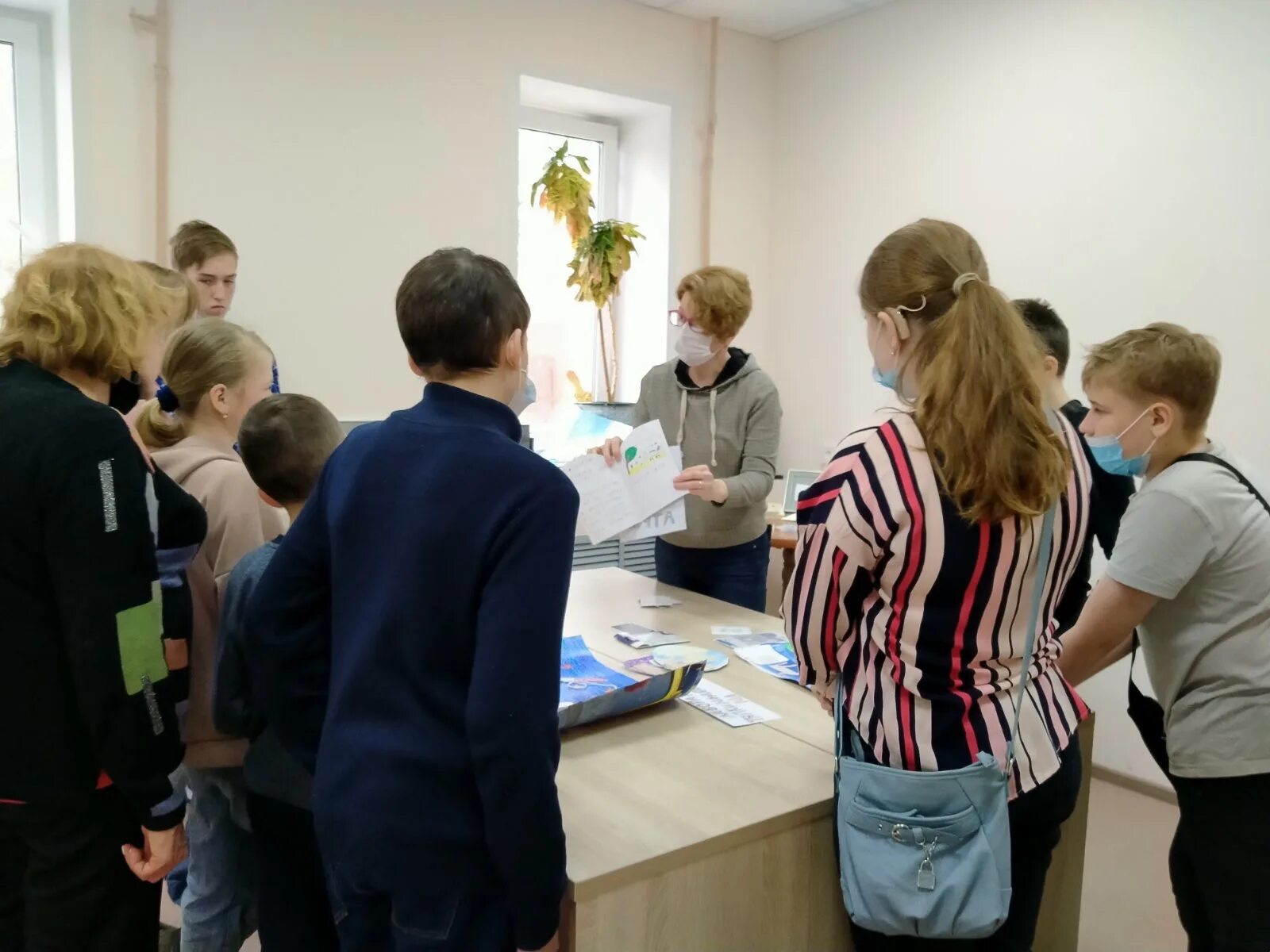 Учатся ли школьники 12 апреля