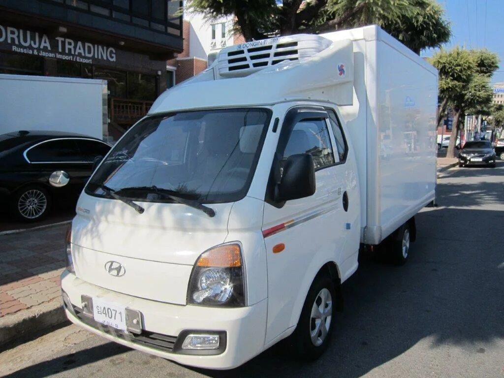Грузовой рефрижератор hyundai porter ii. Портер 2 рефрижератор. Porter 2 рефрижератор. Hyundai porter 2 рефрижератор. Hyundai porter 2.