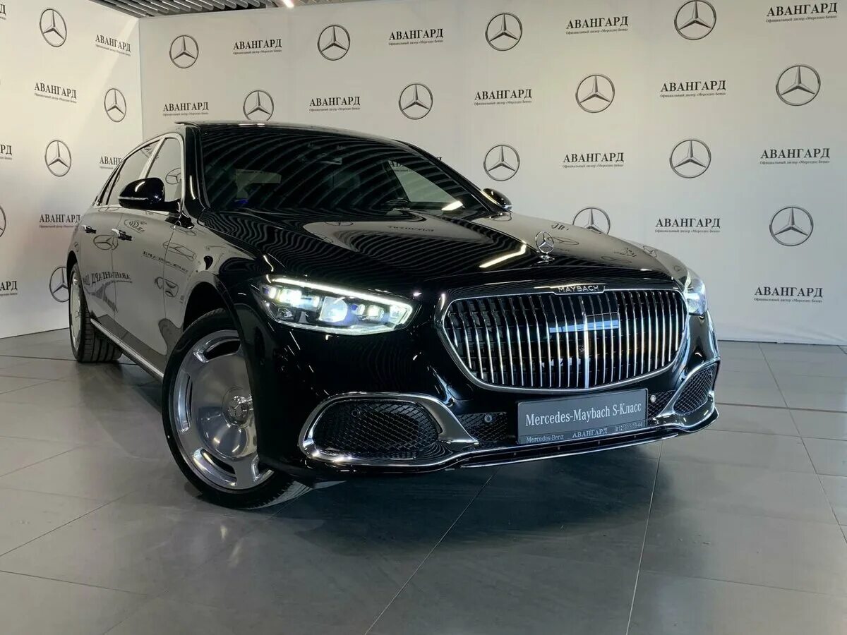 Mercedes benz maybach. Mercedes maybach стоит. Mercedes maybach стоит. Мерседес майбах 2023. Мерседес майбах 2020.