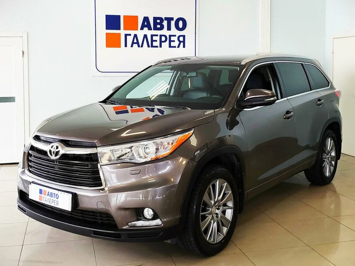 Авито хайлендер в россии. Toyota Highlander u50. Тойота хайлендер 2014 года. Toyota Highlander III (u50). Новый Тойота хайлендер 2014.