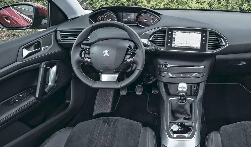 Пежо функции. Peugeot 308 t9 interior. peugeot 308 2025 interior. пежо 308 2025 интерьер. peugeot 308 sw interior.