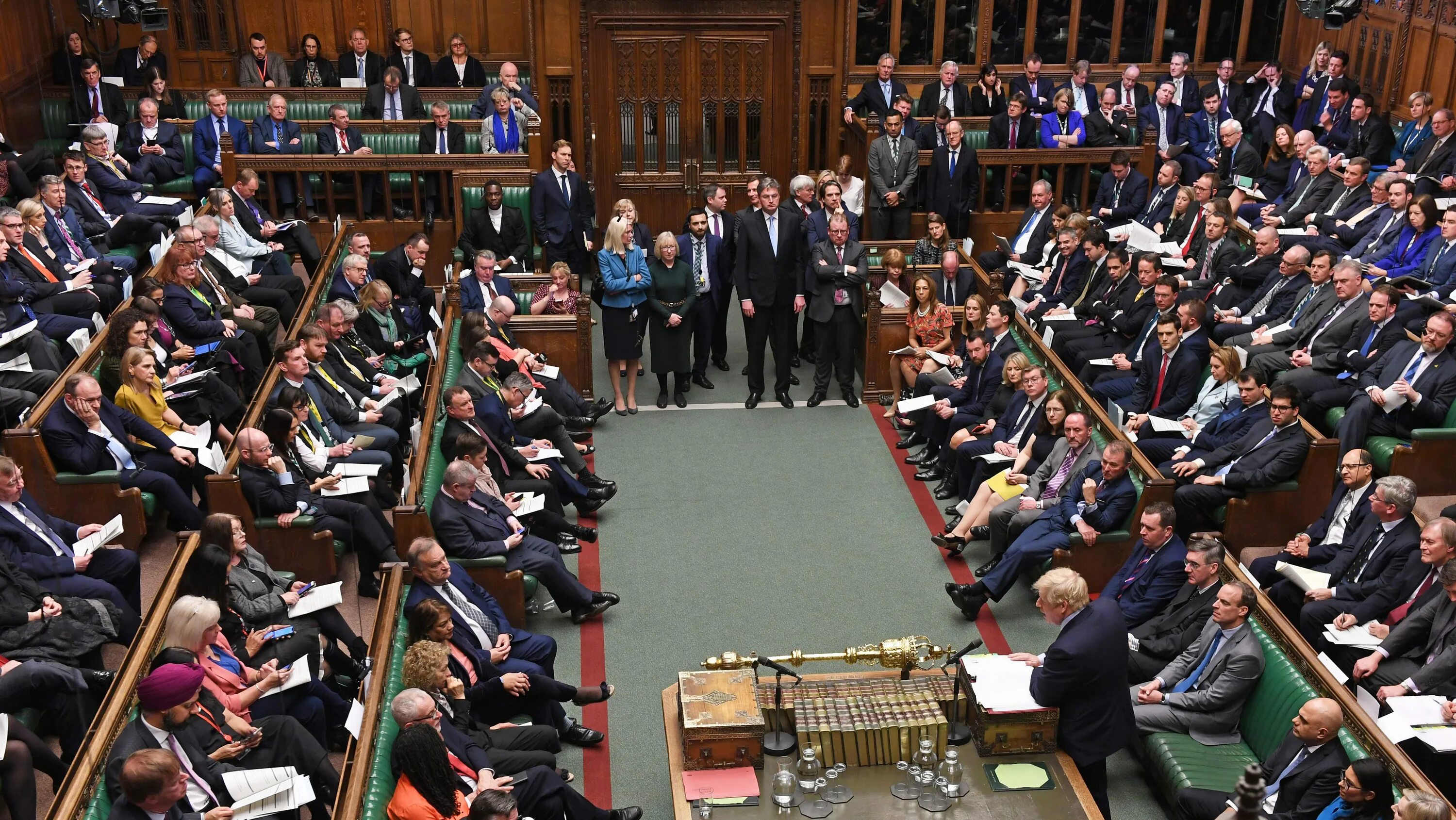 2 the house of commons. Палаты общин (House of Commons). Клерк палаты общин Великобритании. Заседание палата общин Канады. Заседание парламента Великобритании.