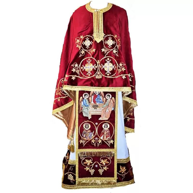 Пресвитер литургическое облачение. Греческое архиерейское облачение. Греческая архиерейская мантия. Альба литургическое одеяние. Облачение для чуда 5.