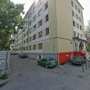 Космонавтов 52