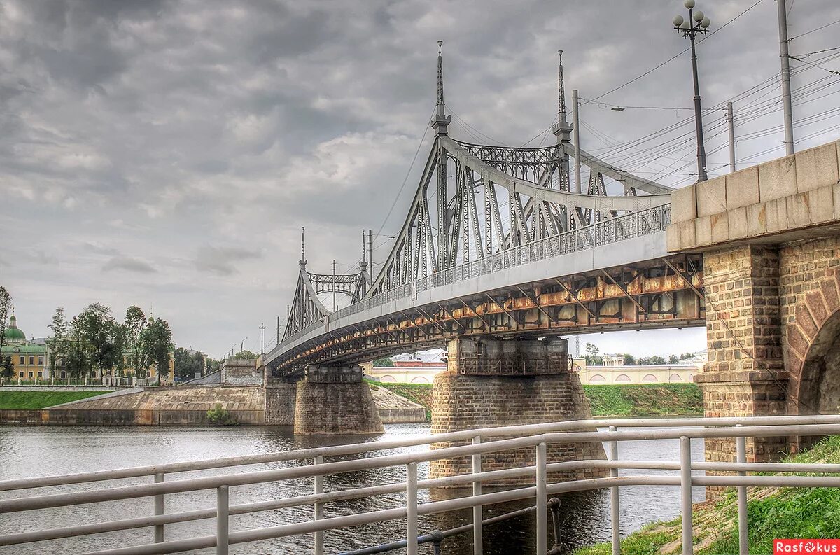 Старый мост тверь. Староволжский мост в Твери. Староволжский мост (старый мост). Тверской старый мост. Староволжский мост Тверь 2016.