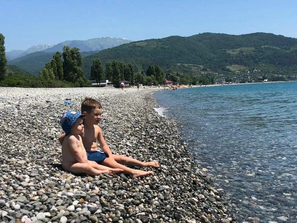 Где отдохнуть в абхазии в августе