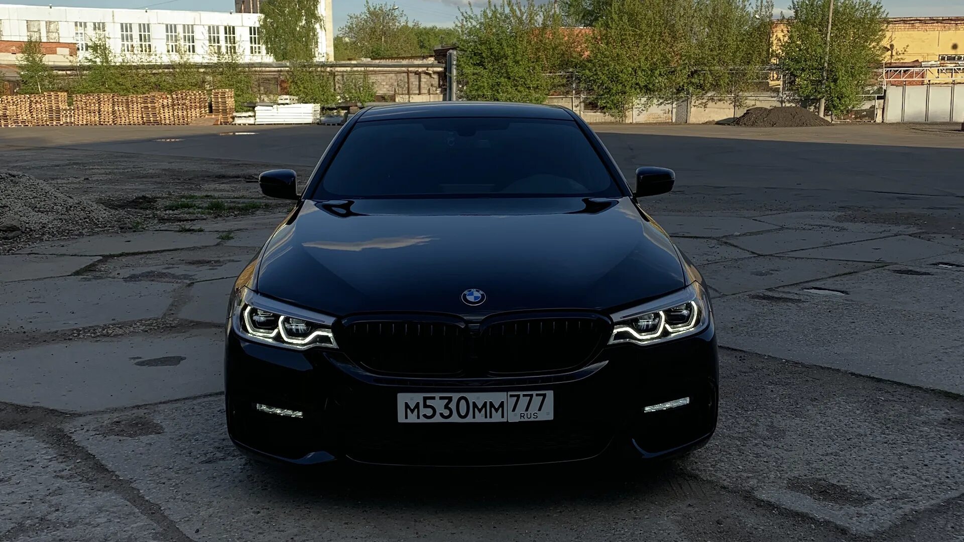 Bmw g20 тонированная. Bmw g30 drive2. Bmw g30 тонировка 35%. Тонировка bmw 5 g30. Cerium grey g30.