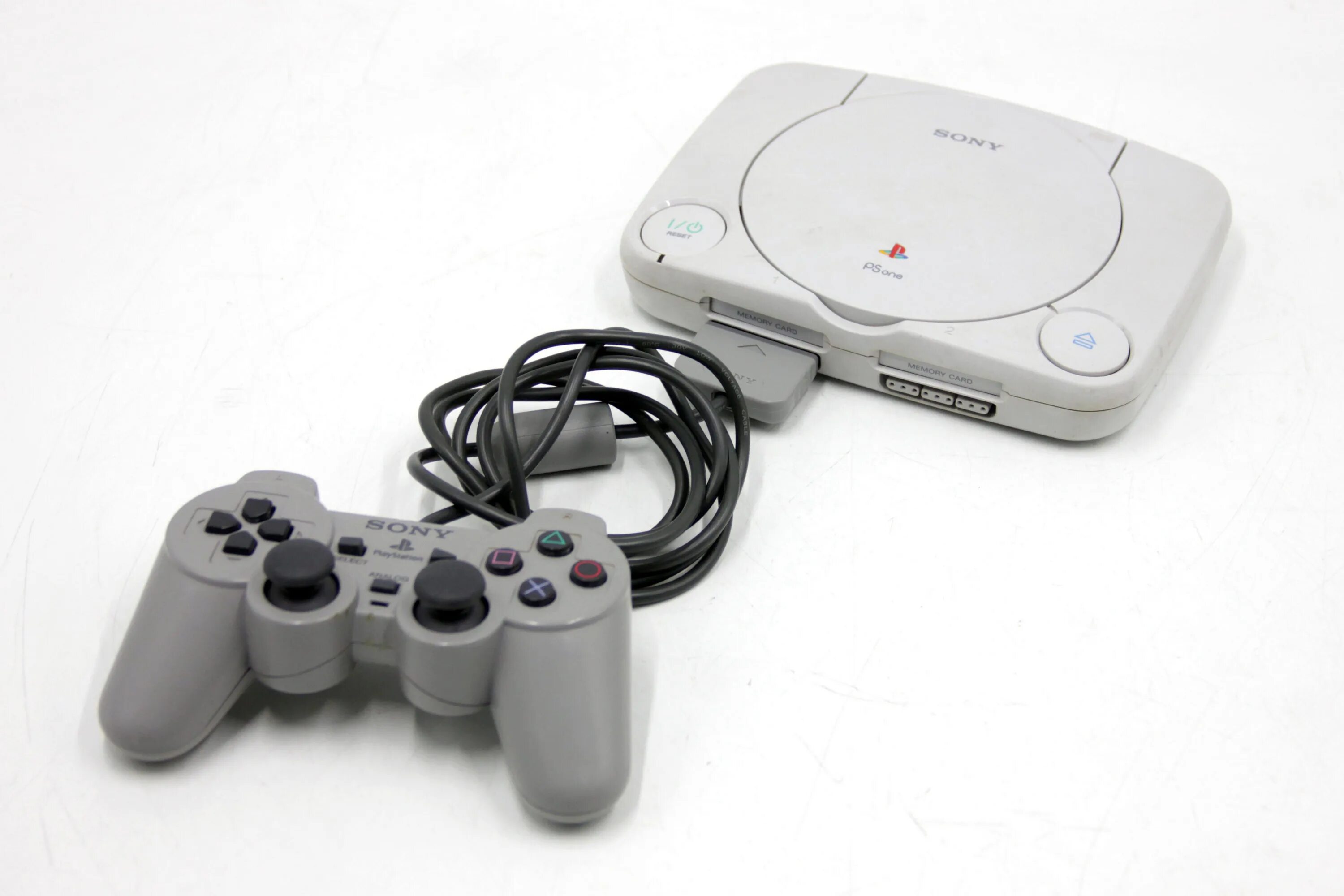 Playstation scph. Sony ps1. Приставка Sony ps1. Sony PLAYSTATION 1 Slim. PS 1 SCPH 102.