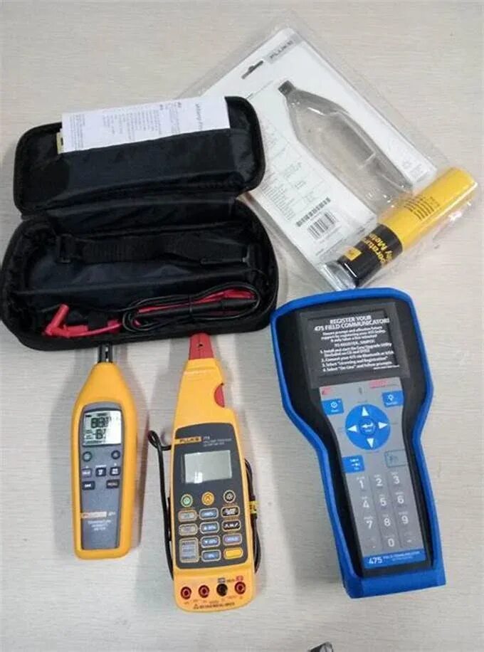 Field communicator