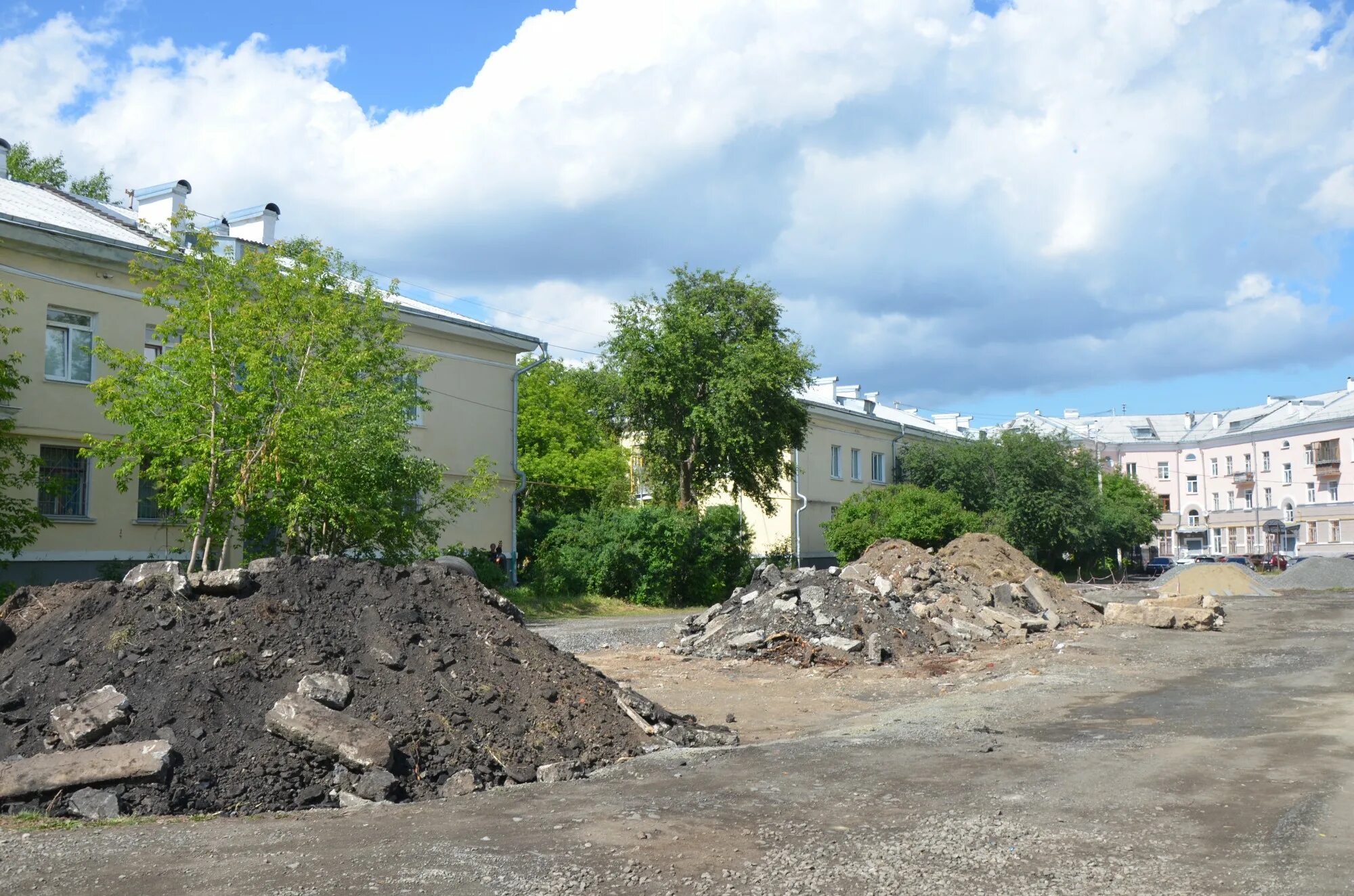 Орджоникидзевский мировой 3. Орджоникидзевский район города Перми. Орджоникидзевский район Новокузнецк. Орджоникидзевский район ЕКБ. Дворец культуры Орджоникидзевского района.