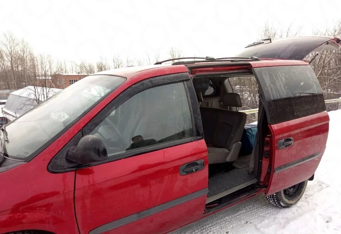 дверь водительская додж караван 4. дверь задняя левая dodge caravan 4. 3. двери сдвижные додж караван. двери сдвижные додж караван.