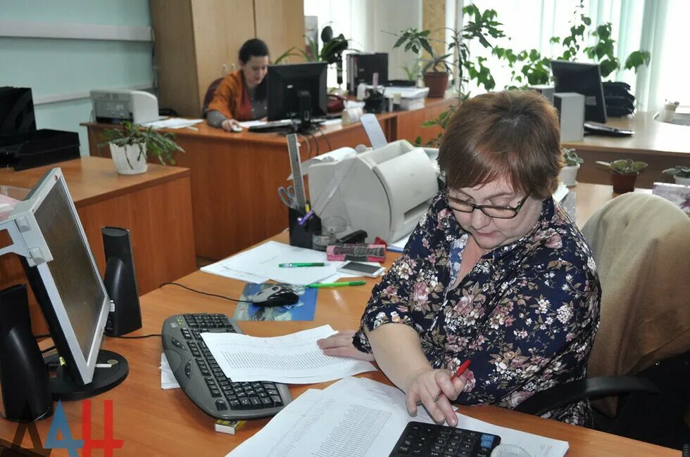 Повышение зарплаты бюджетникам в 2025 педагогам. Повышение зарплаты бюджетникам в 2025 педагогам